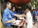 Ấm lòng những suất cơm chay 5.000 đồng